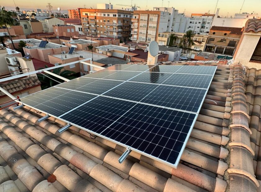 #1-especialistas-paneles-solares-valencia-instalacion-casera